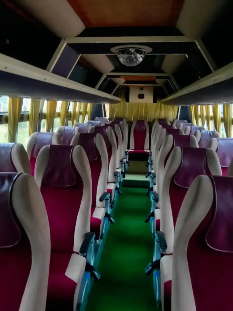 30 seater bus seats image