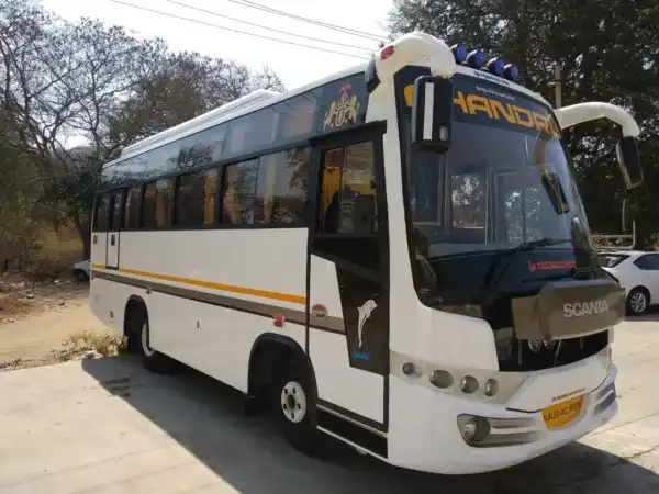 21-seater-mini-bus-for-rent-in-bangalore