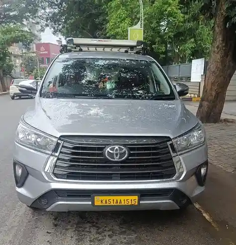 Innova & Innova Crysta Airport Taxi in Bangalore