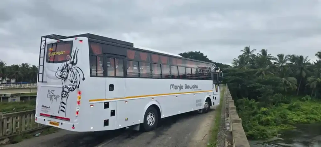 Luxury 50 seater bus for rent in bangalore