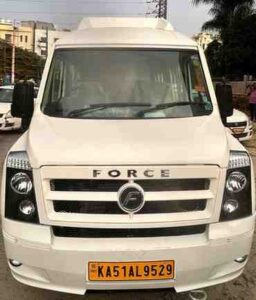 Luxury-tempo-traveller